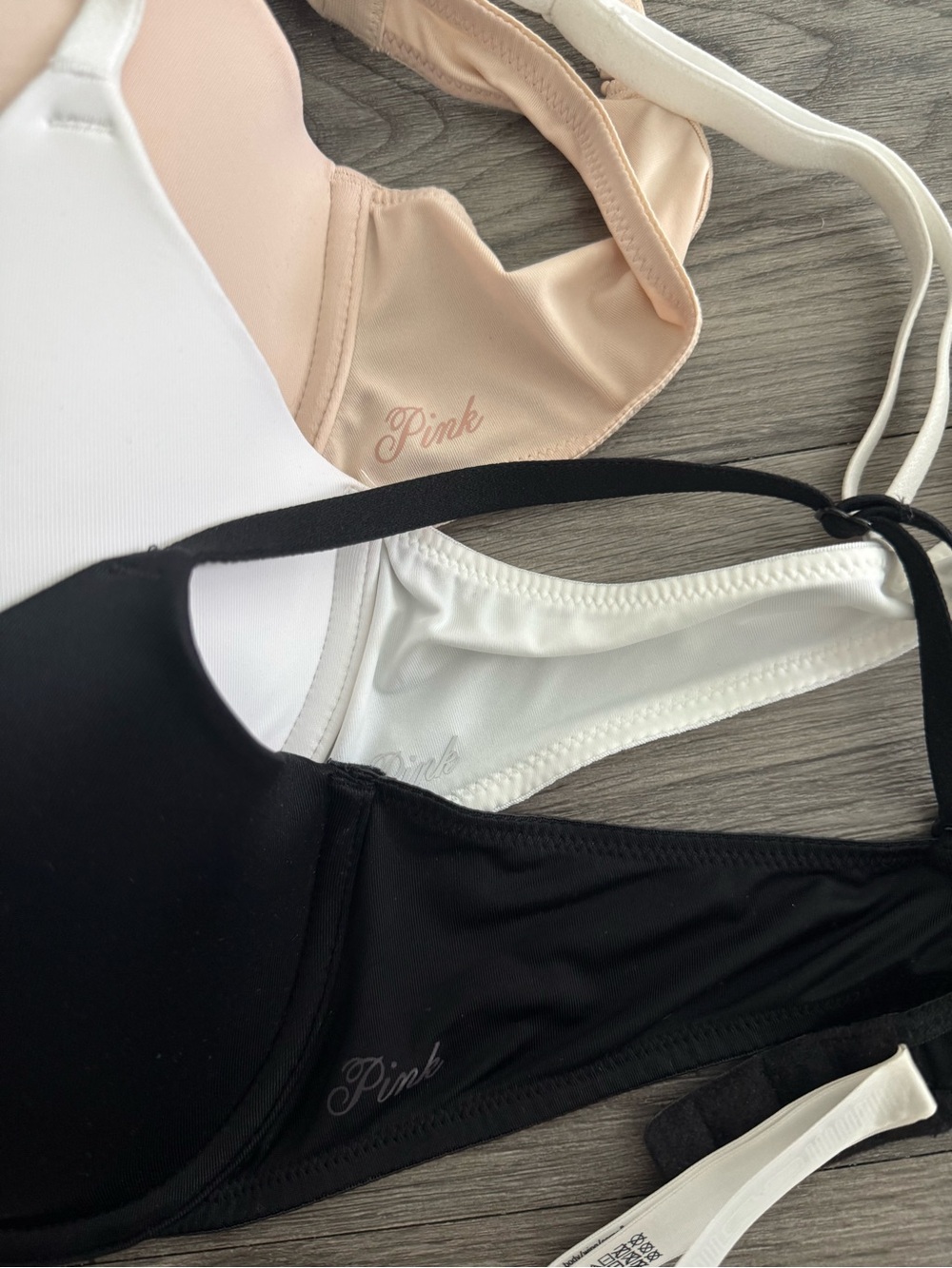 PINK
WEAR EVERYWHERE LIGHTLY LINED FULL COVERAGE T-SHIRT BRA lot of 3 - Picture 3 of 5